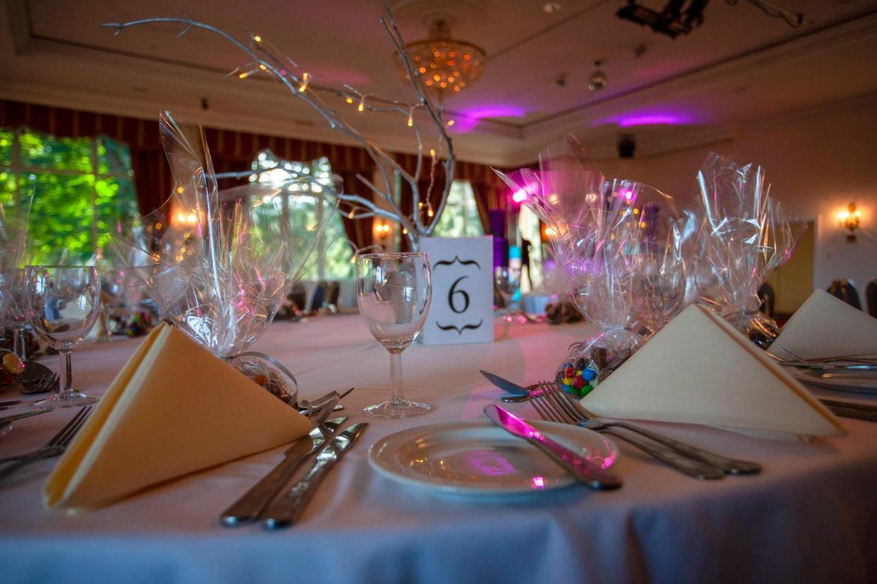 Lynford Hall Hotel Mundford Esterno foto