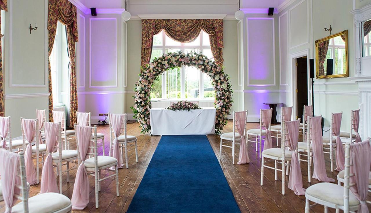 Lynford Hall Hotel Mundford Esterno foto