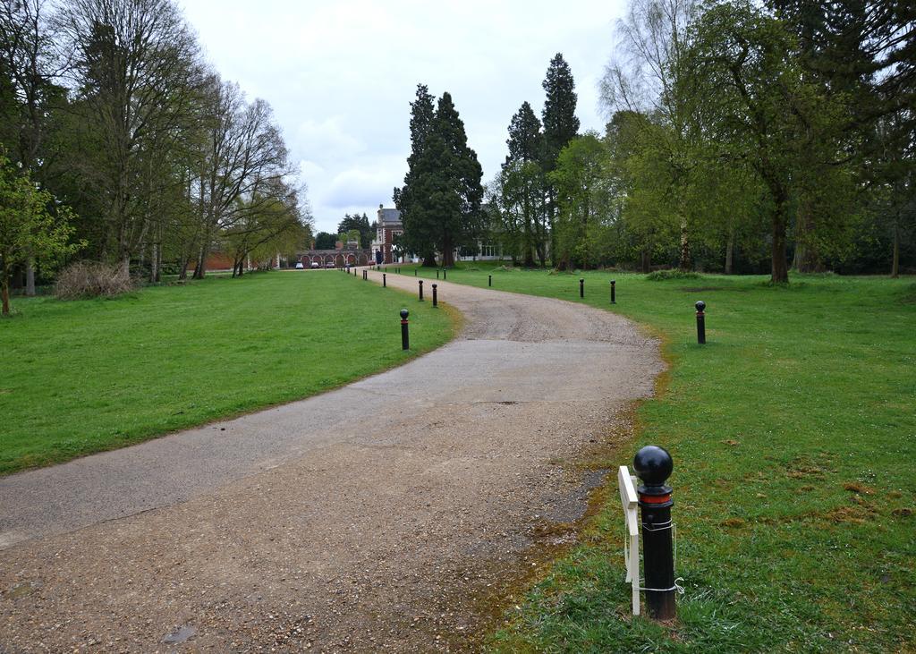 Lynford Hall Hotel Mundford Esterno foto