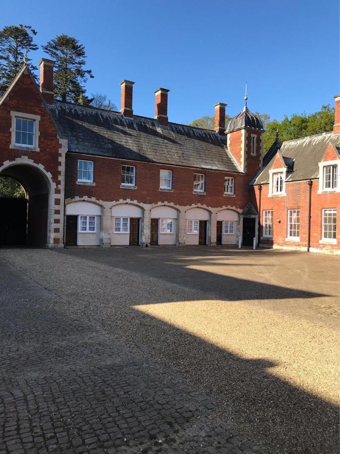 Lynford Hall Hotel Mundford Esterno foto